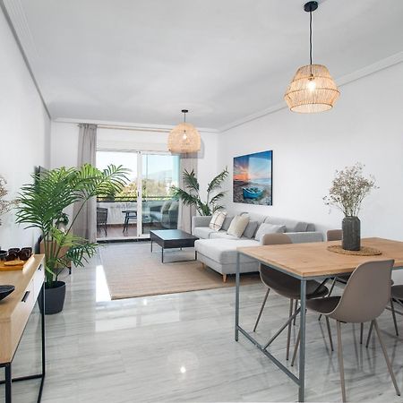 Modern Apartment - 2 Bedrooms, Beachside - Puerto Banus Marbella Exteriér fotografie