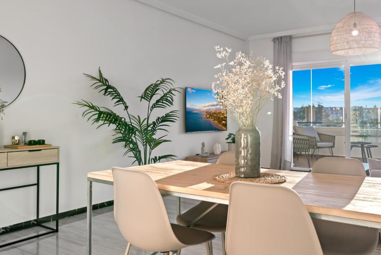Modern Apartment - 2 Bedrooms, Beachside - Puerto Banus Marbella Exteriér fotografie